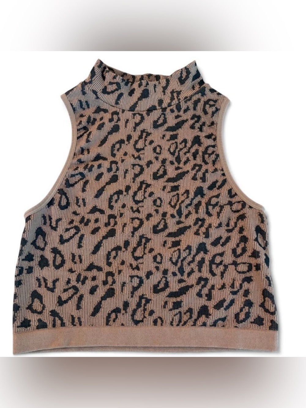 Bozzolo women’s Sz. S/M leopard print mock neck ribbed sleeveless top
